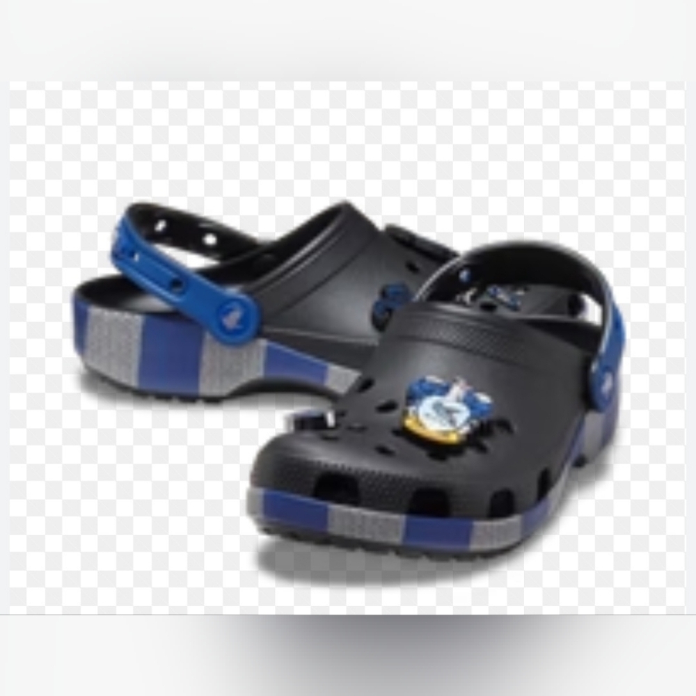 SIZE. C 4  CROOS. HARRY. POTTER Kids Black and Blue Clogs